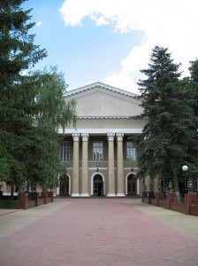 449px-KGMU_main_building