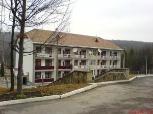800px-Санаторий_Збруч