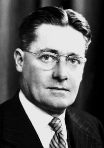 Howard_Walter_Florey_1945